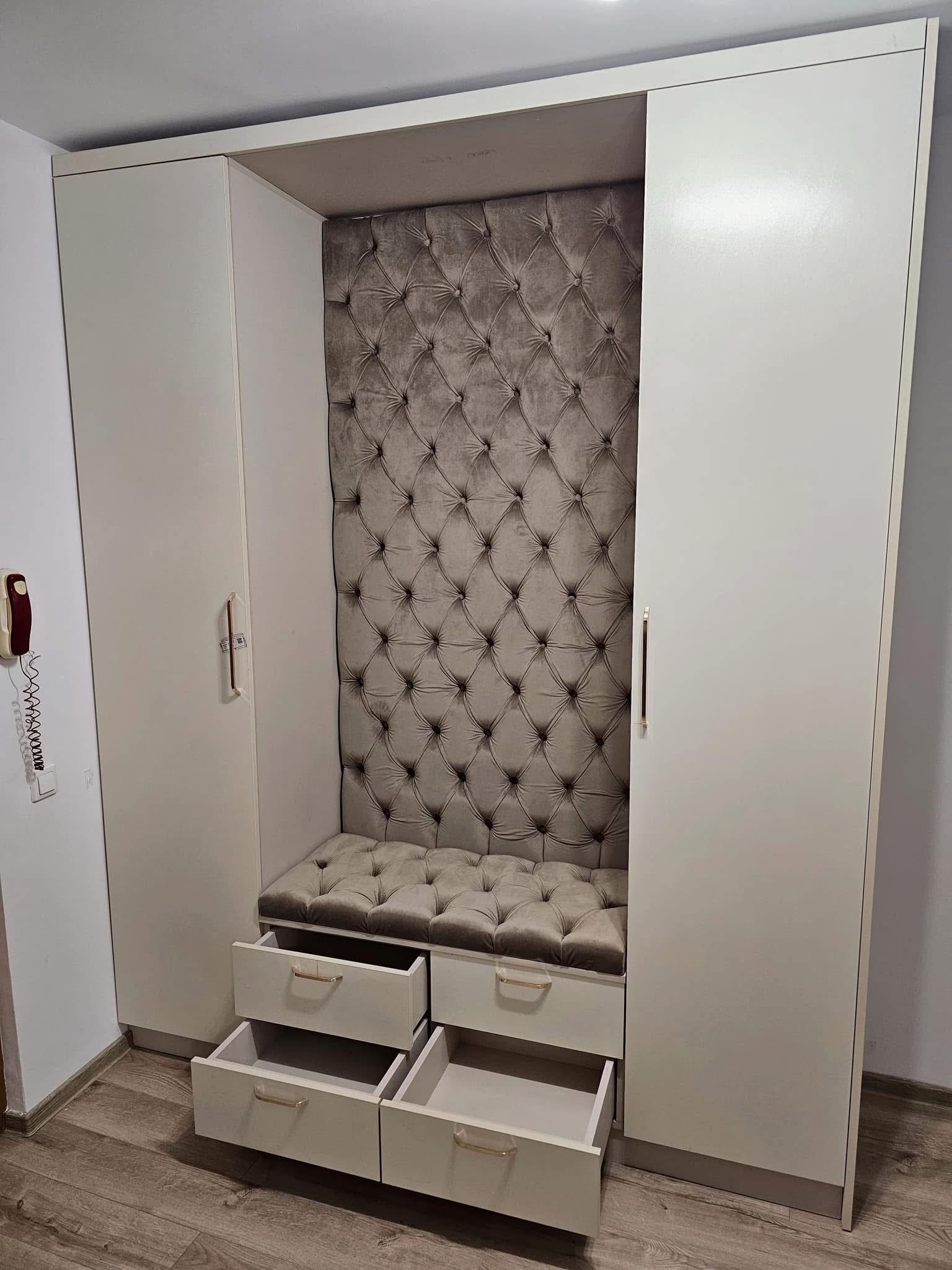 Beige Velvet Entry